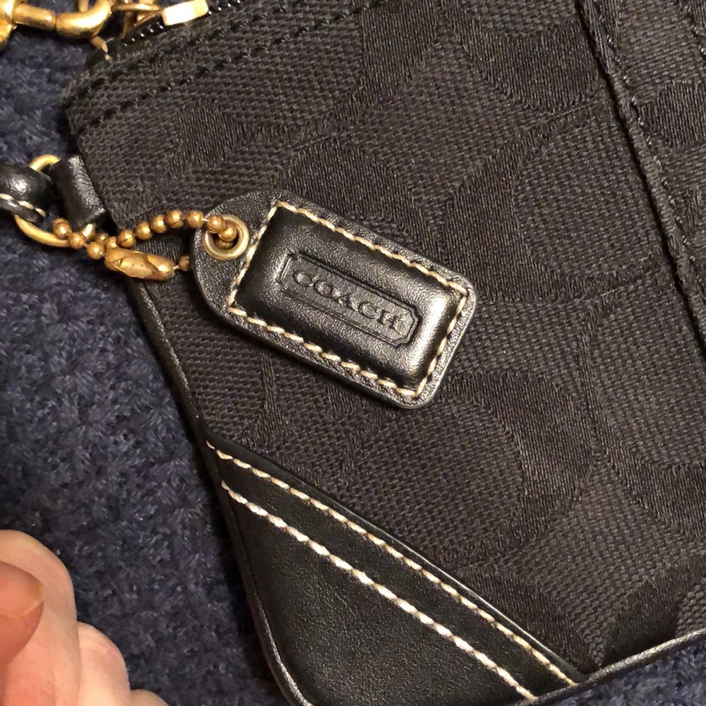 Coach wristlet - Picture 2 of 3